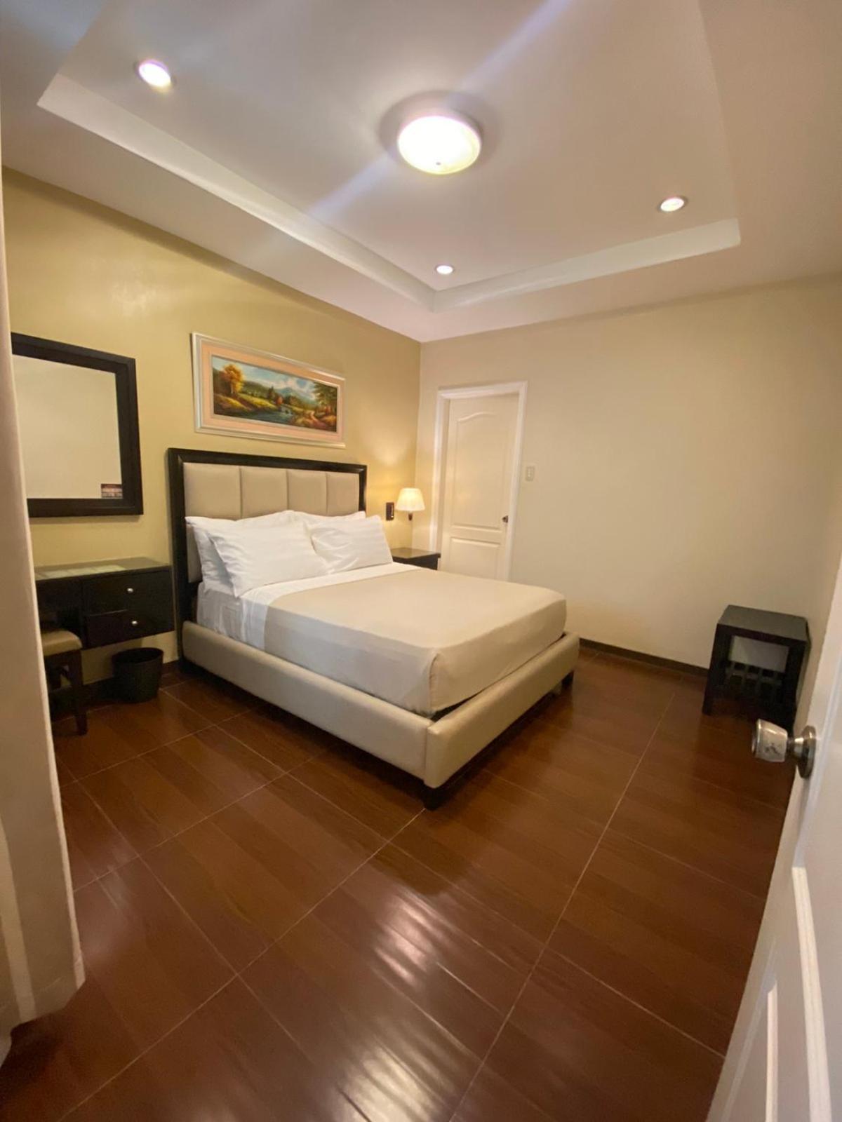 Prism Hotel Angeles Dış mekan fotoğraf
