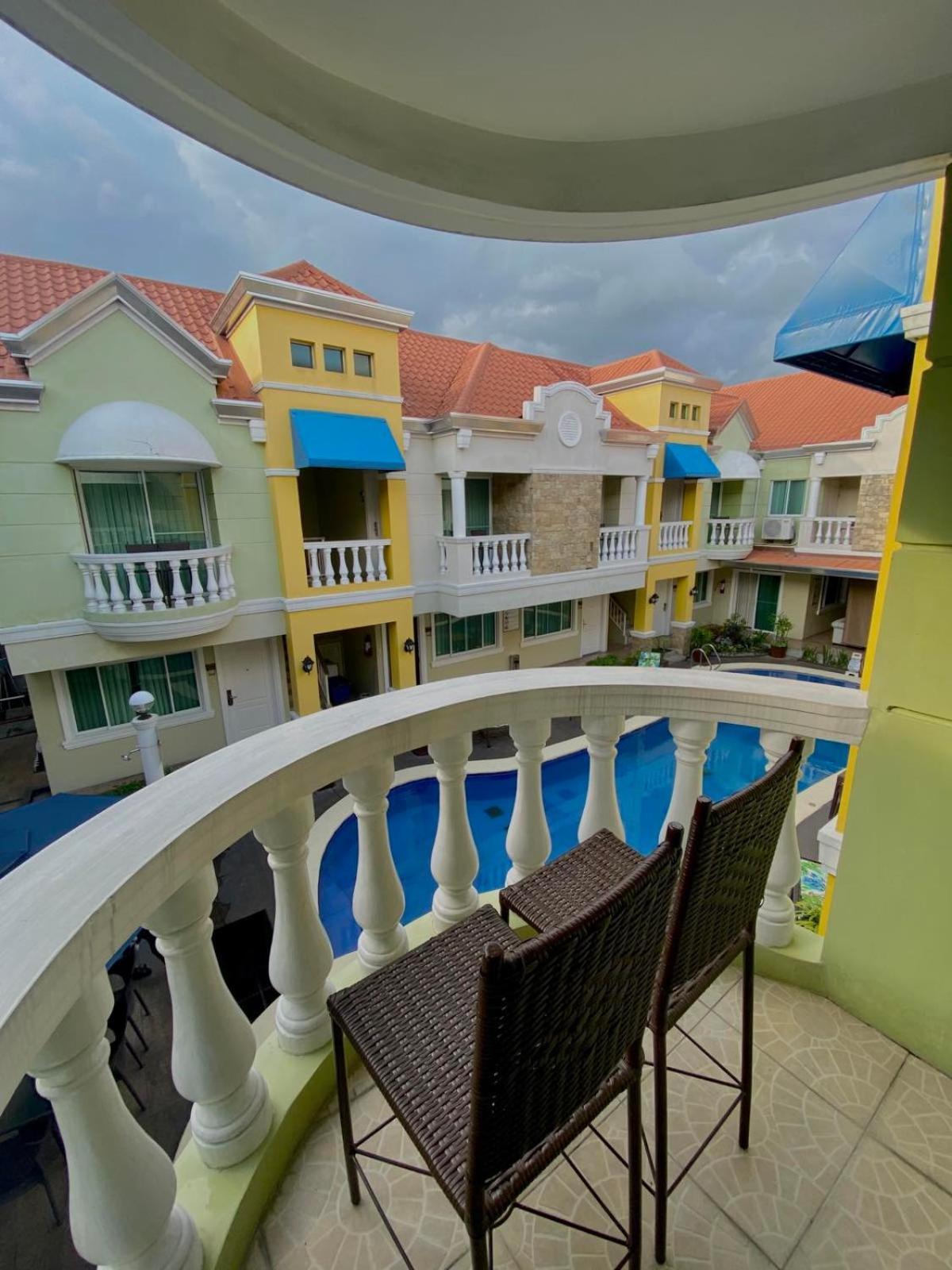 Prism Hotel Angeles Dış mekan fotoğraf