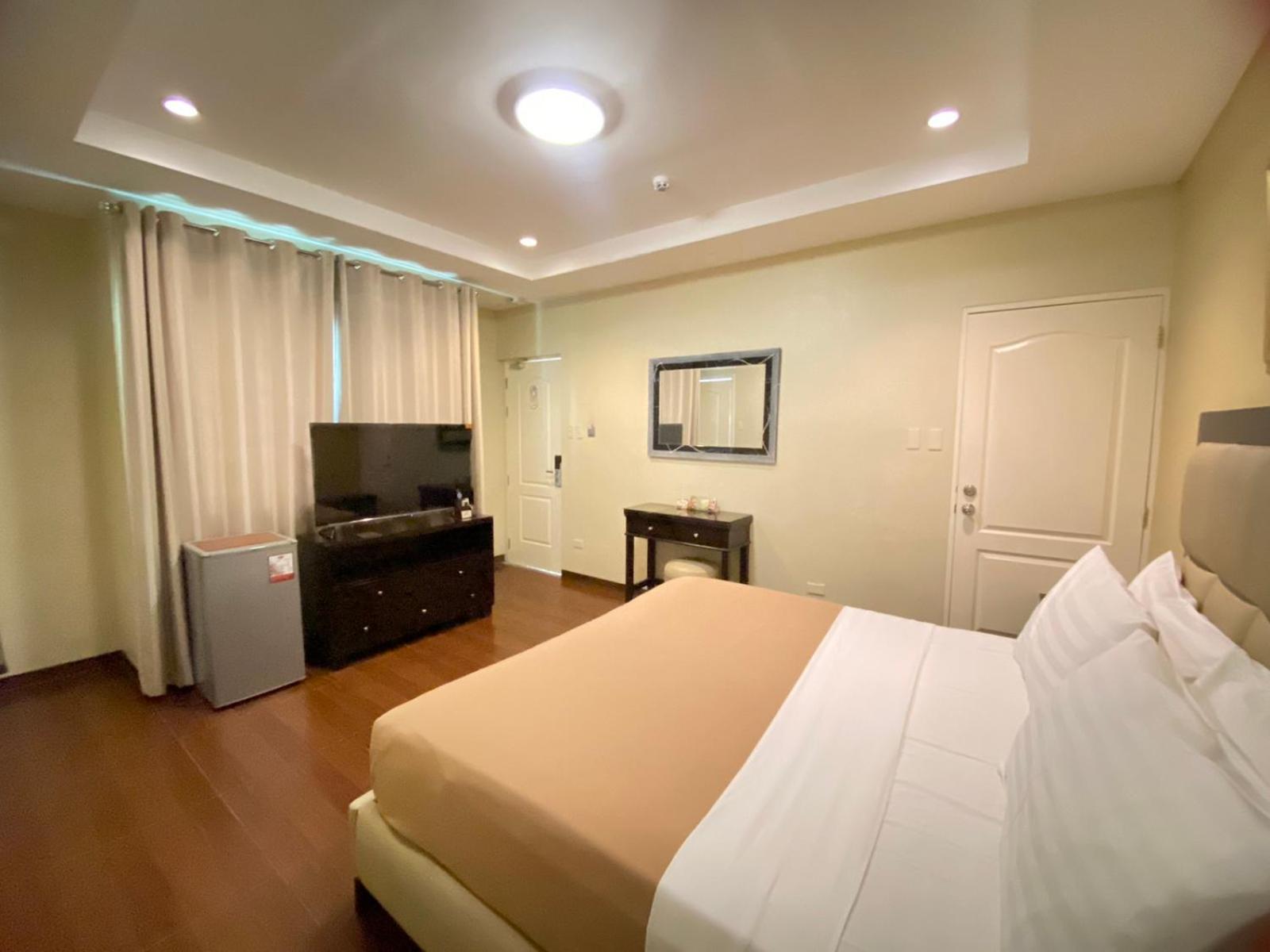 Prism Hotel Angeles Dış mekan fotoğraf